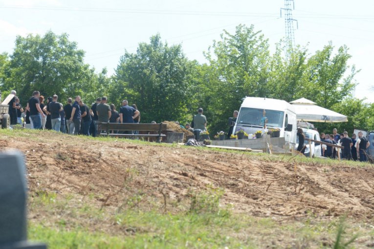 Sahrana Jokića u Ljubeselu