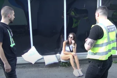 NE PRAŠTA PREVARU! Mimas GRMI, Gruja pokušao da se opere, a ona ga ZGAZILA zbog Mrvice! (FOTO)