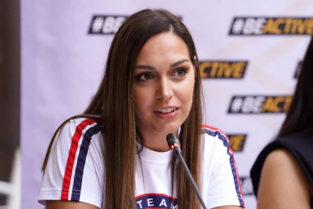 NIKAD IZAZOVNIJE IZDANJE SRPSKE HEROINE: Ivana Maksimović pokazala više kože nego ikad pre! (FOTO, VIDEO)