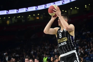 MARINKOVIĆ POSTROJIO SAIGRAČE: Verbalni sukob kapitena i Dvejna Vašingtona! (VIDEO)