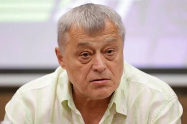 MUTINE SUZE ZA DEKIJEM! Legendarni trener slomljen: "Bio je moj..." (VIDEO)