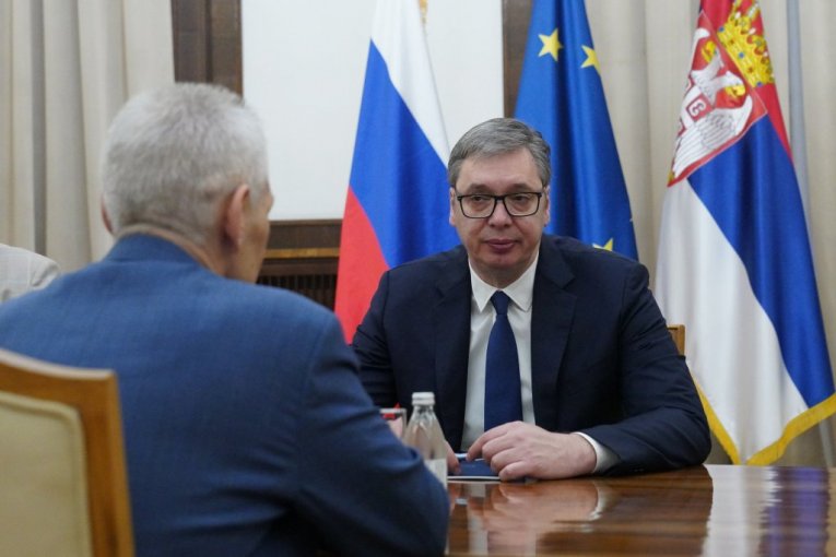 POVRATAK OBAVEZAMA: Vučić primio nekoliko stranih diplomata - VEČERAS SE OBRAĆA JAVNOSTI?