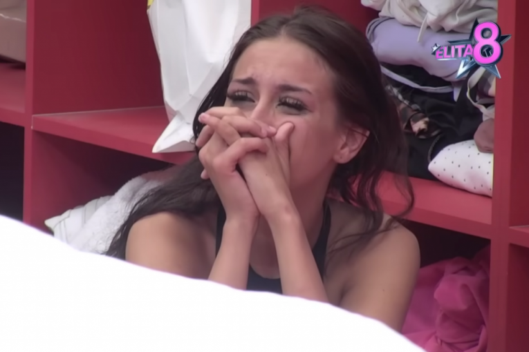 Stefani Grujić plače Elita 8 Zadruga