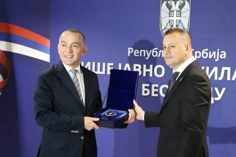 MINISTAR PRAVDE OBIŠAO PALATU PRAVDE U BEOGRADU! Sastao se sa predsednikom Višeg suda i sa glavnim javnim tužiocem Višeg javnog tužilaštva!