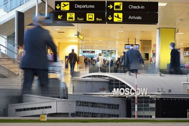 UZBUNA U MOSKVI! Aerodromi zatvoreni zbog vazdušne opasnosti, evakuacija putnika na Šeremetjevu!