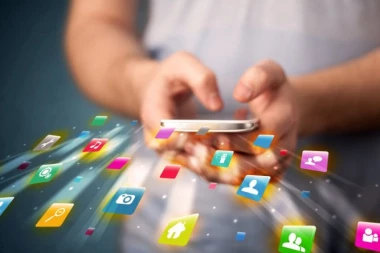 ŠPIJUN U DŽEPU! Evo kako vas mobilni telefon nadzire i skuplja podatke 24 časa, čak i kada je isključen