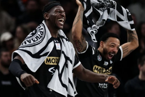 OGLASIO SE KARLIK DŽONS: Grobari će se oduševiti kad ovo vide! (FOTO)