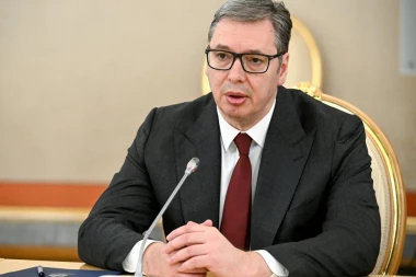 VUČIĆ DOČEKUJE STUDENTE KOJI ŽELE DA UČE! Sastanak sutra u 11!