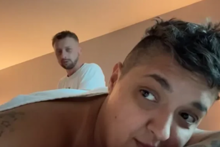 Marija Šerifović na masaži