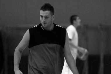 POZNATO VREME I MESTO SAHRANE LABOVIĆA! Prvo oglašavanje KSS: Evo kako su se oprostili od košarkaša!