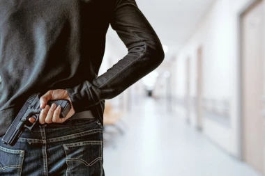 PUCNJAVA NA UNIVERZITETU! Najmanje jedna osoba ranjena, POLICIJA NA LICU MESTA (VIDEO)