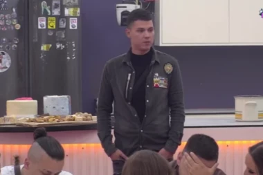 ŠTA JE OVO PEJA URADIO?! Hitno prekinuta emisija, Ena Čolić doživela TRAUMU!