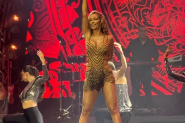ŠTA JE DŽEHVA URADILA TEI TAIROVIĆ PRED KONCERT?! Pevačica otkrila VELIKU TAJNU - zbog ovoga je PROLILA SUZE! (VIDEO)