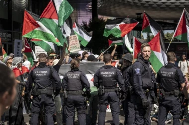HAOS U BAZELU PRED POČETAK EVROVIZIJE: Održani PROTESTI zbog učešća Izrazela! (GALERIJA)