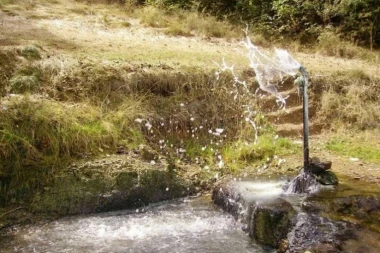 U OVOJ BANJI SMEŠTAJ JE SKORO DŽABE! Mnogi ne znaju za nju, a lepota prirode obara s nogu