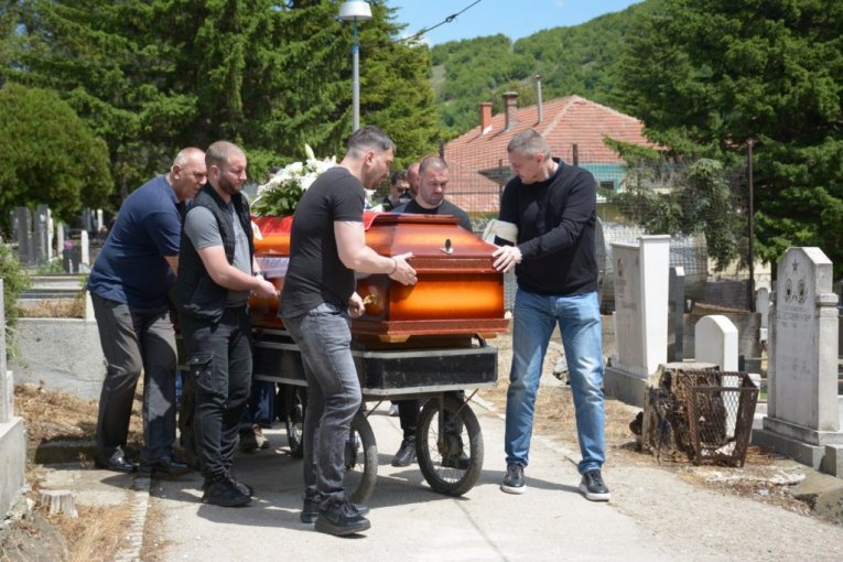 Sahrana Dragana Labovića