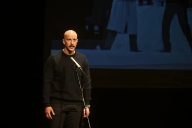 POSLEDNJI DANI EROLA KADIĆA LEDE KRV U ŽILAMA: Mladi glumac otkrio POTRESNE detalje, rasplakao sve kolege! (FOTO)