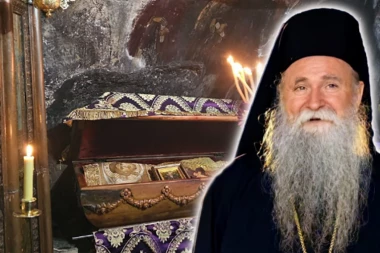 “KIVOT SVETOGA VASILIJA IMA SILU GROBA GOSPODNJEGA”: Poručio je mitropolit Joanikije hiljadama vernika koji su se iz cele vaseljene sabrali pod Ostrogom