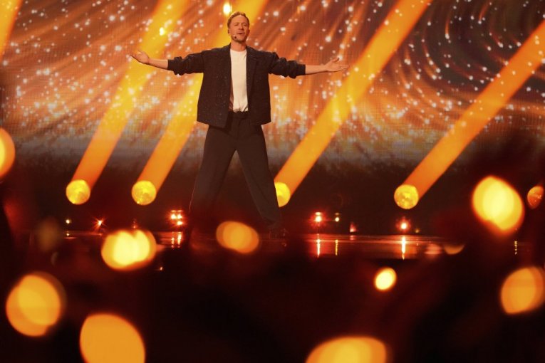 SLOVENIJA: Klemen – How much time do we have left Evrovizija 2025 prvo polufinale