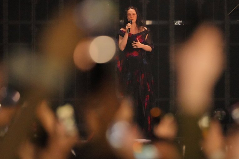 ŠVAJCARSKA: Zoë Më – Voyage Evrovizija 2025 prvo polufinale