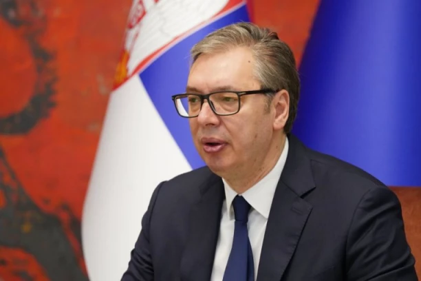 PREDSEDNIK VUČIĆ STIGAO U NIŠ! Sutra se obraća narodu na Trgu kralja Milana!