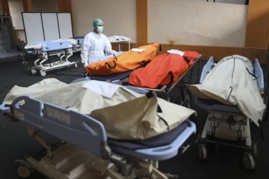 STRAŠNA KRAĐA U MRTVAČNICI! Policija traga za muškarcem koji je upao na GRADSKO GROBLJE, ovo je potpuno bizarno!