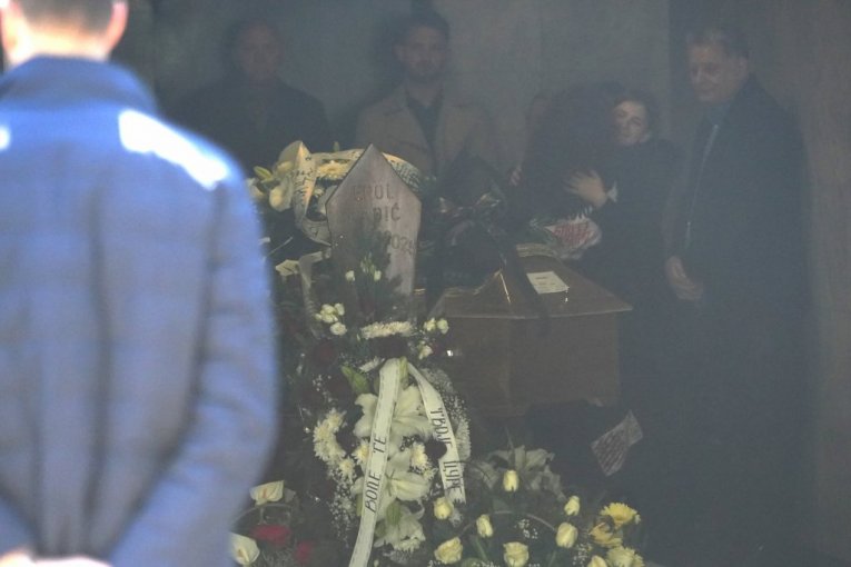 Sahrana Erola Kadića