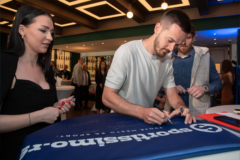 Mirko Ivanić, fudbaler FK Crvene zvezde