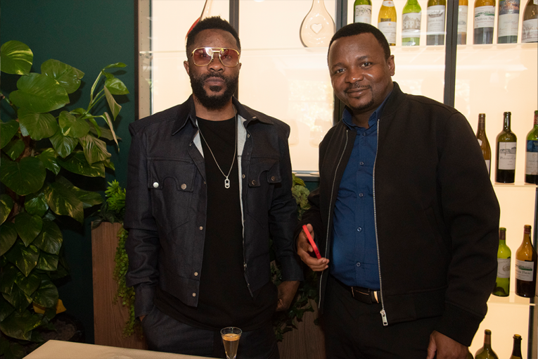 Gelor Kanga, fudbaler Crvene zvezde, sa društvom