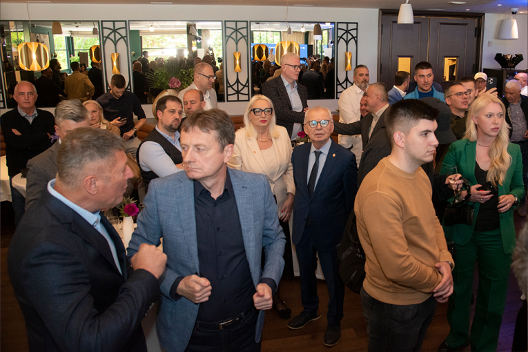 Slobodan Branković, direktor SAS, Darko Glišić, ministar za javna ulaganja, Svetozar Mijailović, predsednik FK Crvena zvezda