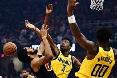 POZNAT PRVI FINALISTA! David je srušio Golijata!