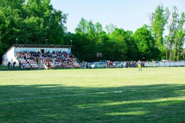 KOMŠIJSKI DERBI: Može li Mladost da rasprši šampionsku nadu Zadrugara?!