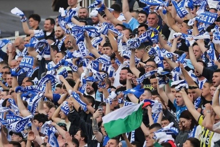 SAČEKUŠA ZA DELIJE U PAZARU! Planirali doček za igrače, pa nastao HAOS! (FOTO)