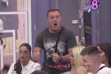 STRAVIČNE VESTI ZA ANĐELU, NJENI EKSPLICITNI SNIMCI SE DELE MUNJEVITOM BRZINOM: Gastoz joj napravio pakao od života, hitno prekinut program!