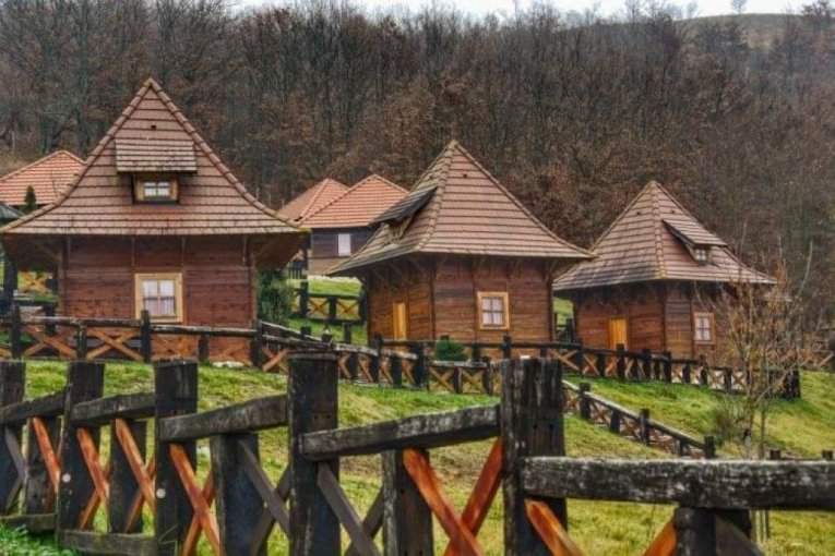 Eko selo Koštunići