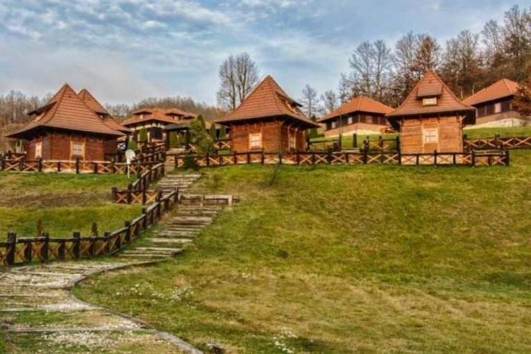 Eko selo Koštunići