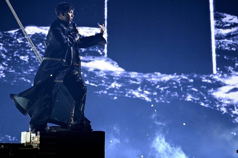 Evrovizija 2025 Austrija JJ Wasted Love