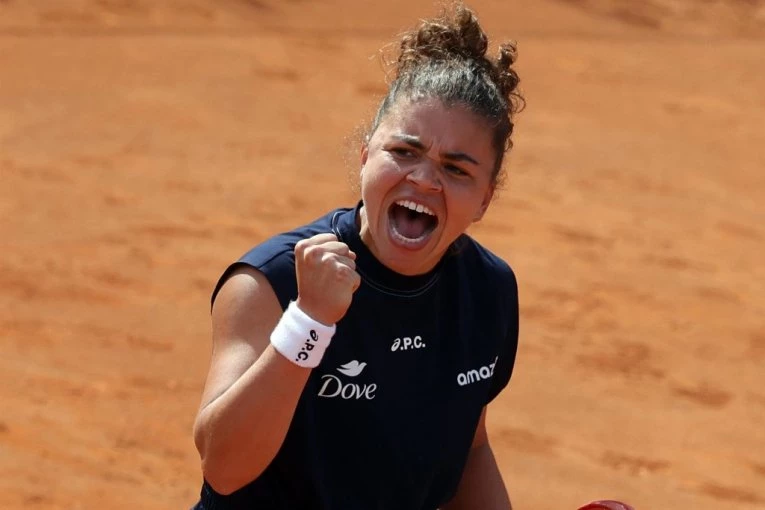 KAKAV USPEH ZA ITALIJANKU! Paolini je prva finalistkinja Mastersa u Rimu!