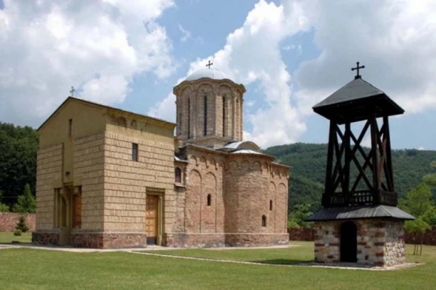 OVDE SE ČUVAJU MOŠTI SVETOG SISOJA, BIO JE DUHOVNIK NAŠEG VELIKOG VOĐE: Njegova poruka narodu još uvek ne bledi