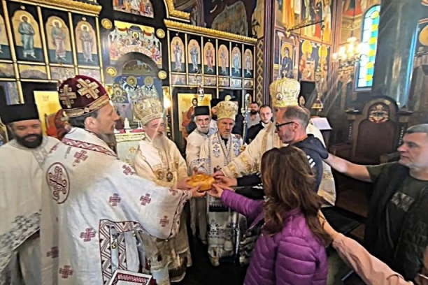 VLADIČANSKO SLAVLJE U BEOGRADU: Mitropolit mileševski Atanasije svoj imendan pretvorio u praznik neba i zemlje