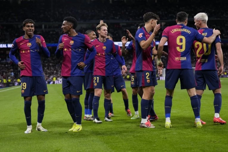 HANSI FLIK PREKINUO SLAVLJE IGRAČA BARSELONE: Dalje nećeš moći!