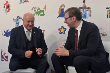 VUČIĆ SA AUSTRIJSKIM KANCELAROM U TIRANI: "Posebnu pažnju posvetili smo situaciji u regionu Zapadnog Balkana" (FOTO)