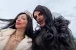 NAJNOVIJI SNIMAK VENDI S VAŠARA PODELIO SRBIJU! Haljina jedva prekrila intimu, a KAD JE PODIGLA NOGU... ŠOK!(VIDEO)