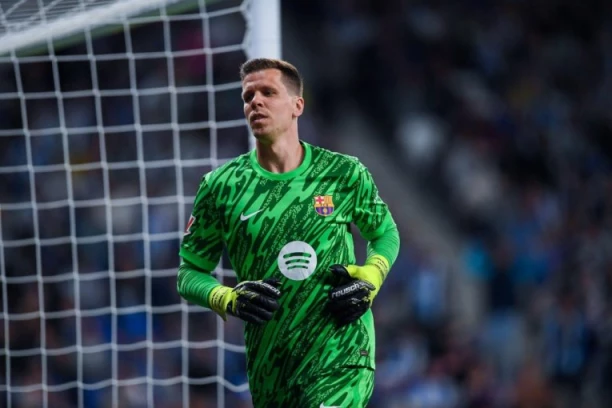 ŠČENSNI ZAPALIO CIGARETU, PA JE PONUDIO MALOLETNIKU! Svi pričaju o ovom snimku (VIDEO)