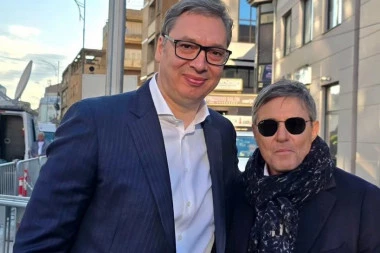 SELEKTOR SRBIJE UZ PREDSEDNIKA! Dragan Stojković Piksi PODRŽAO Aleksandra Vučića u Nišu! (FOTO)