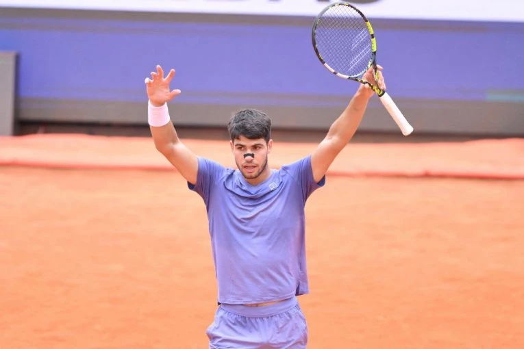 KAKO DA BUDEM BLIZAK SA NJIM? Sineru neće biti dobro - Španac žestoko udario na italijanskog tenisera!