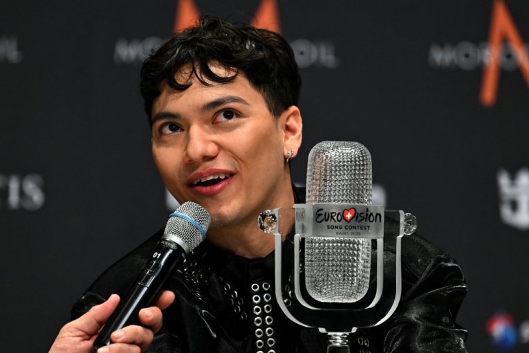 Pobednik Evrovizije 2025 Austrija, Džej Džej