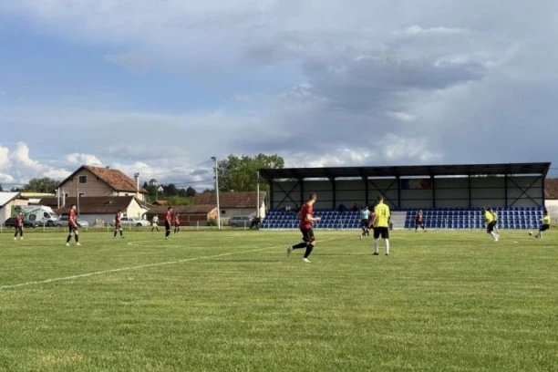 TIGROVI SIGURNI NA SVOM TERENU: I pored velikog broja promašaja stigao je ubedljiv trijumf!