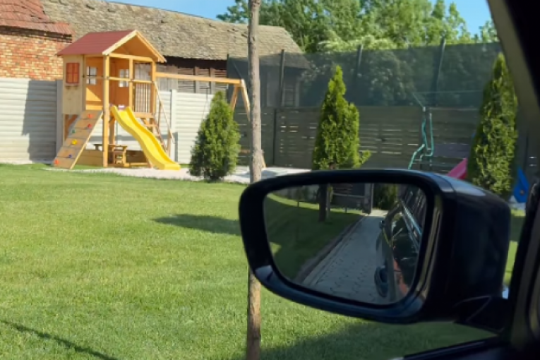 Tijana Ajfon pokazala kuću