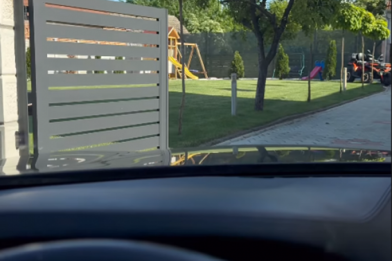 Tijana Ajfon pokazala kuću